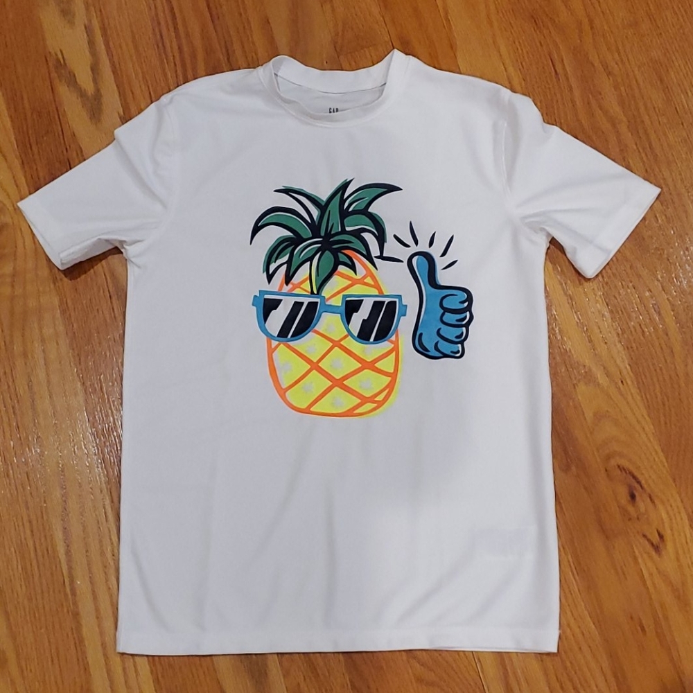 Gap boys rashguard size XL